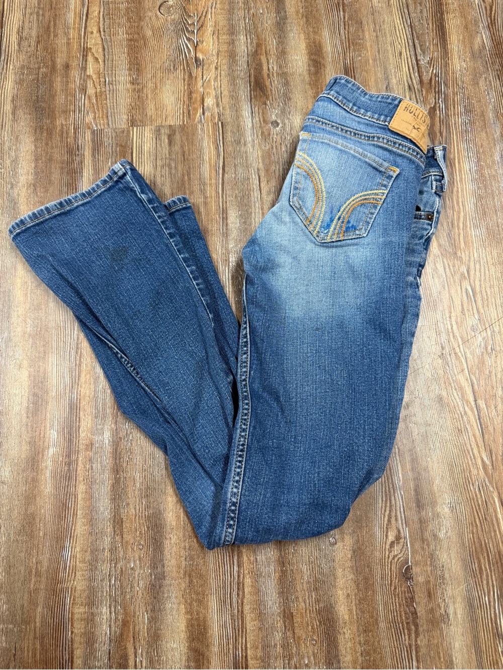 Vintage Y2K Hollister Co. low rise flare jeans in blue, size 1S